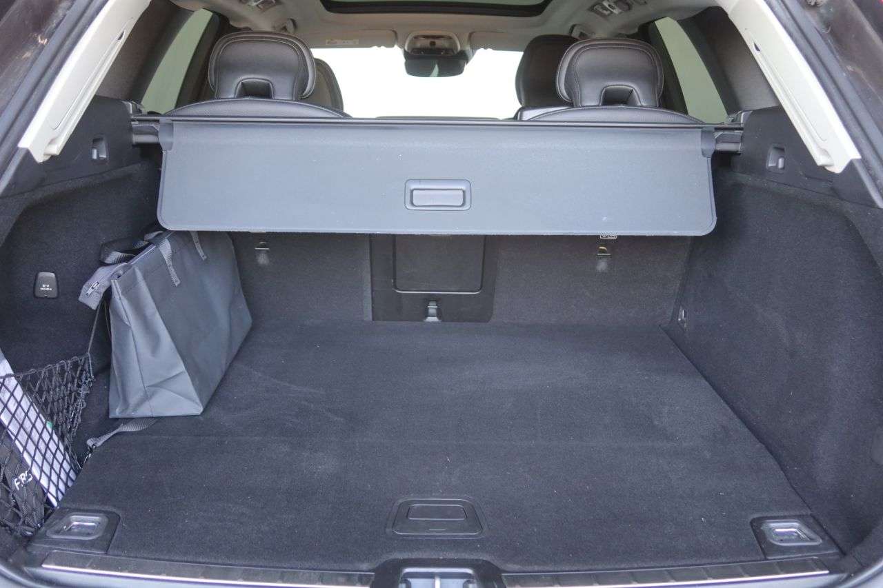 2021 VOLVO XC60 2021 VOLVO XC60