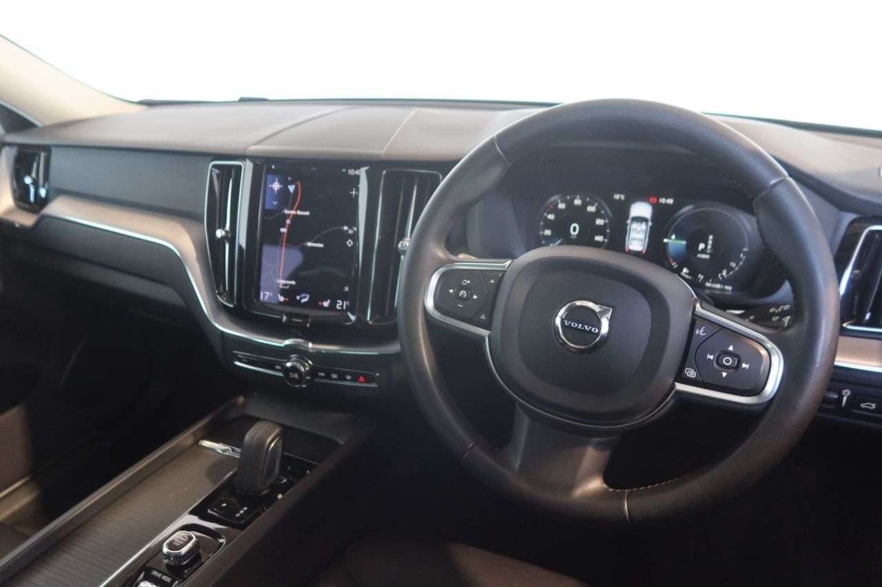 2021 VOLVO XC60 2021 VOLVO XC60