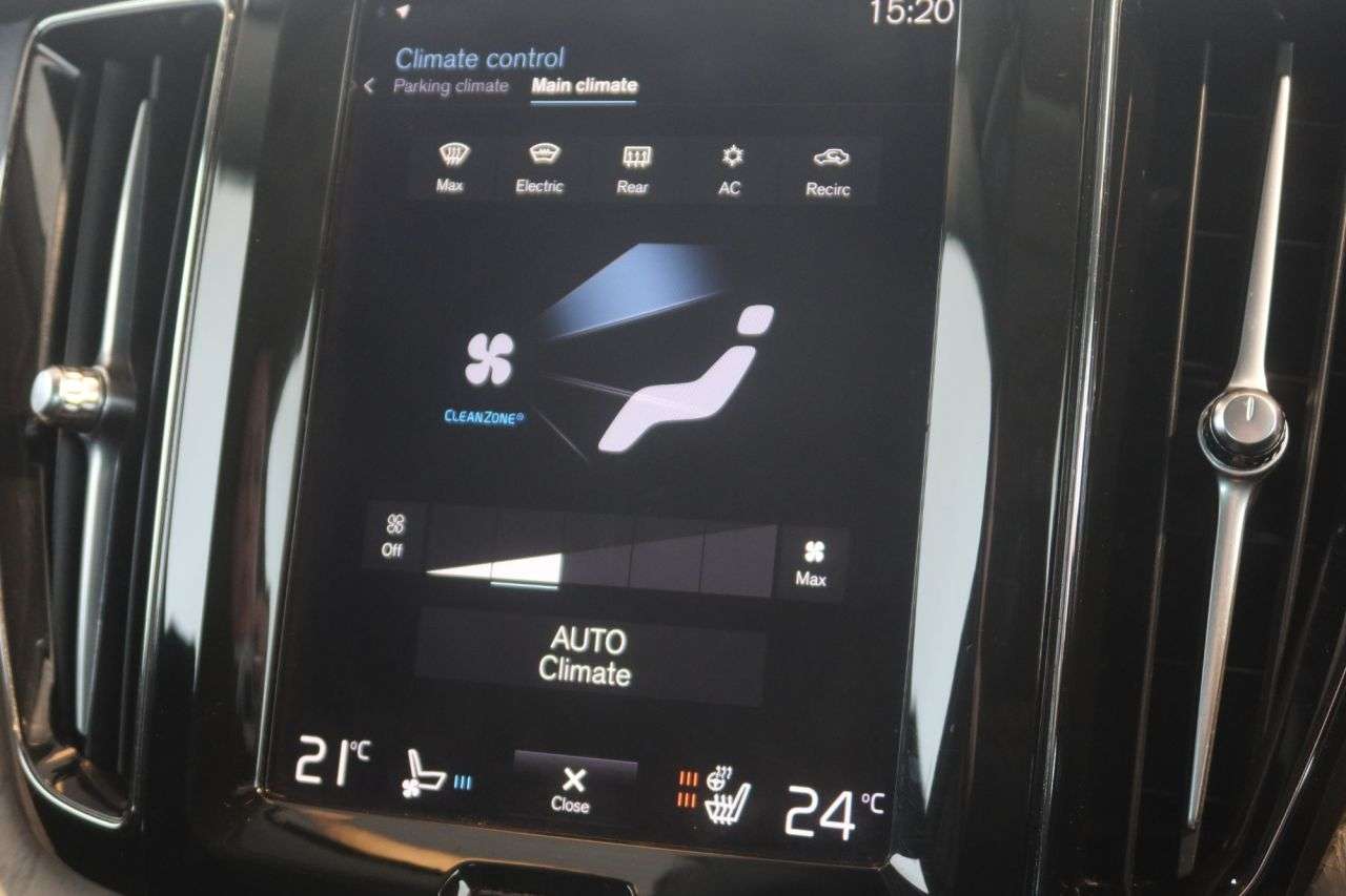 2021 VOLVO XC60 2021 VOLVO XC60