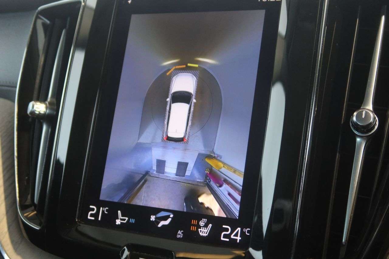 2021 VOLVO XC60 2021 VOLVO XC60