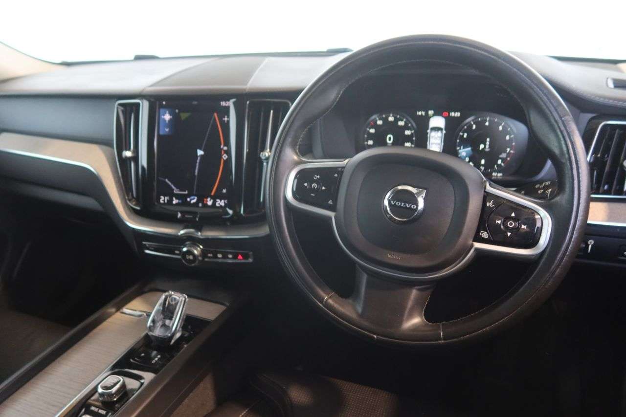 2021 VOLVO XC60 2021 VOLVO XC60