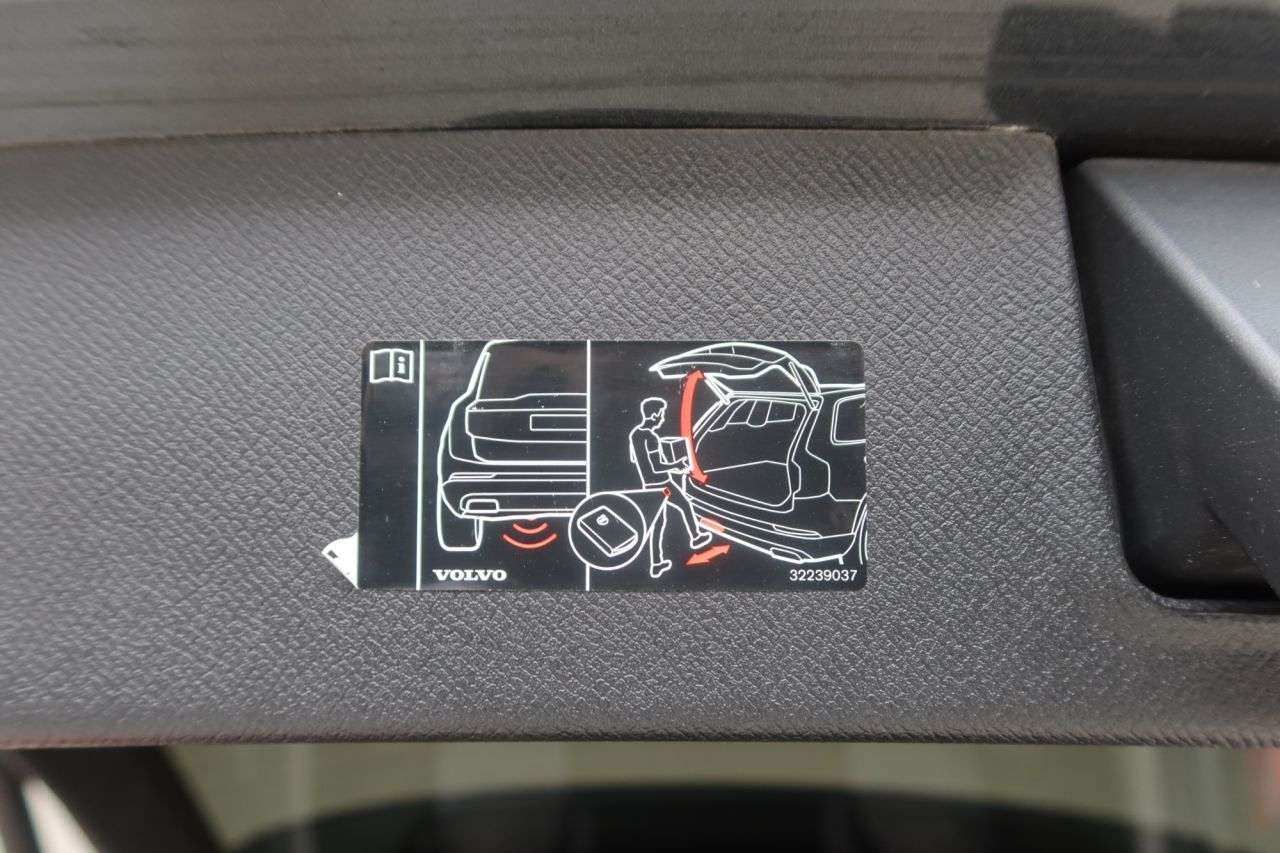 2020 VOLVO XC90 2020 VOLVO XC90