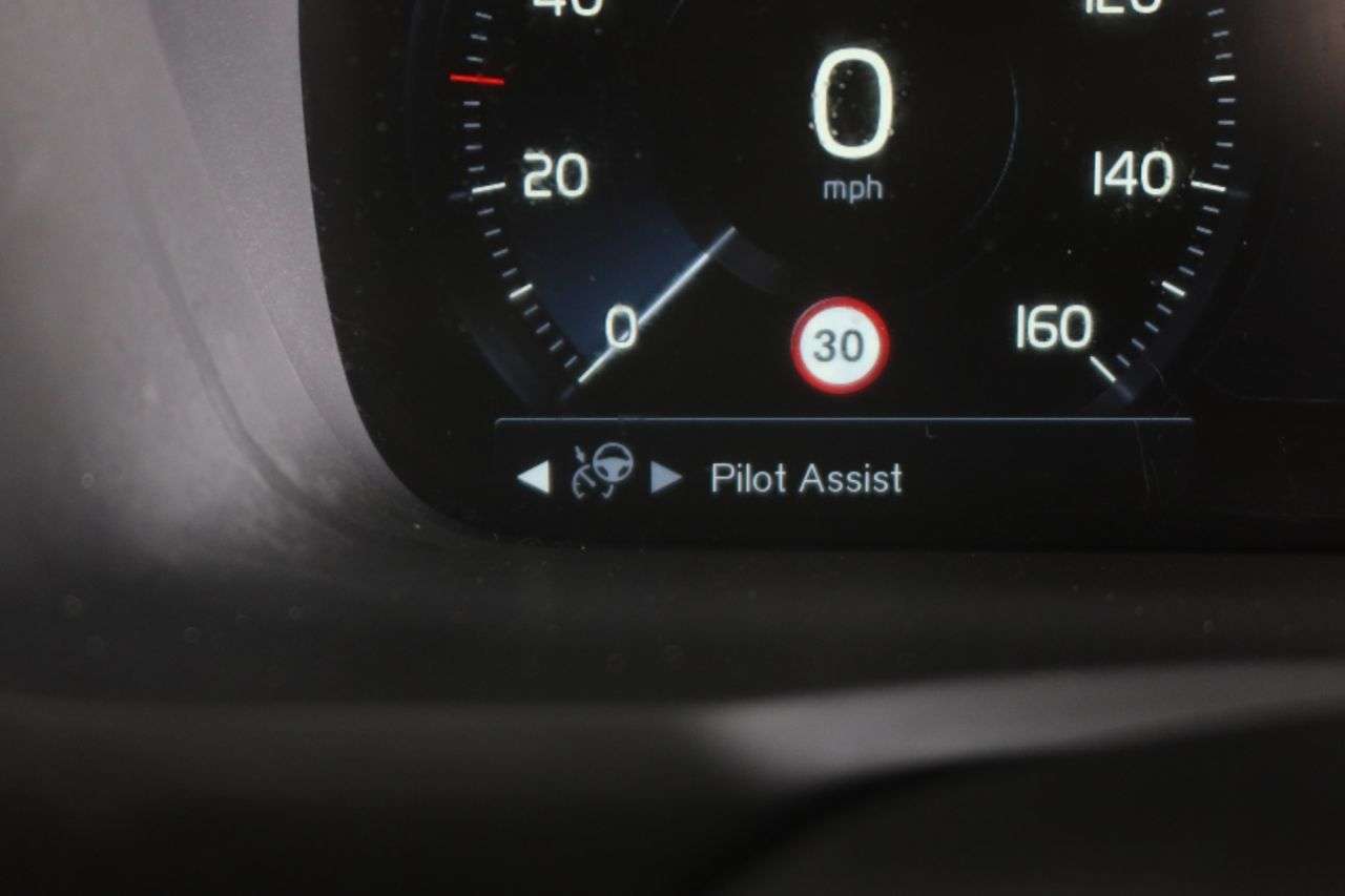 2020 VOLVO XC90 2020 VOLVO XC90