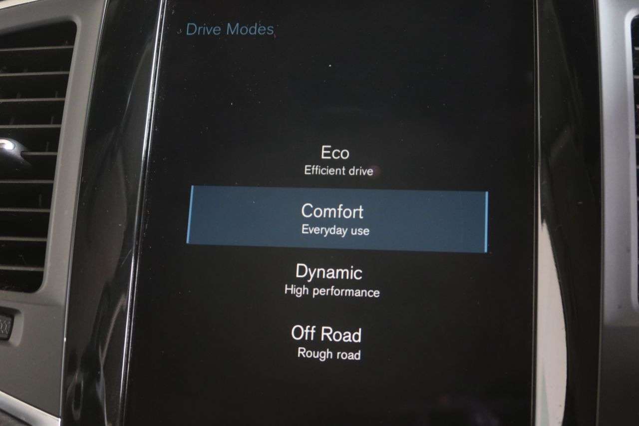 2020 VOLVO XC90 2020 VOLVO XC90