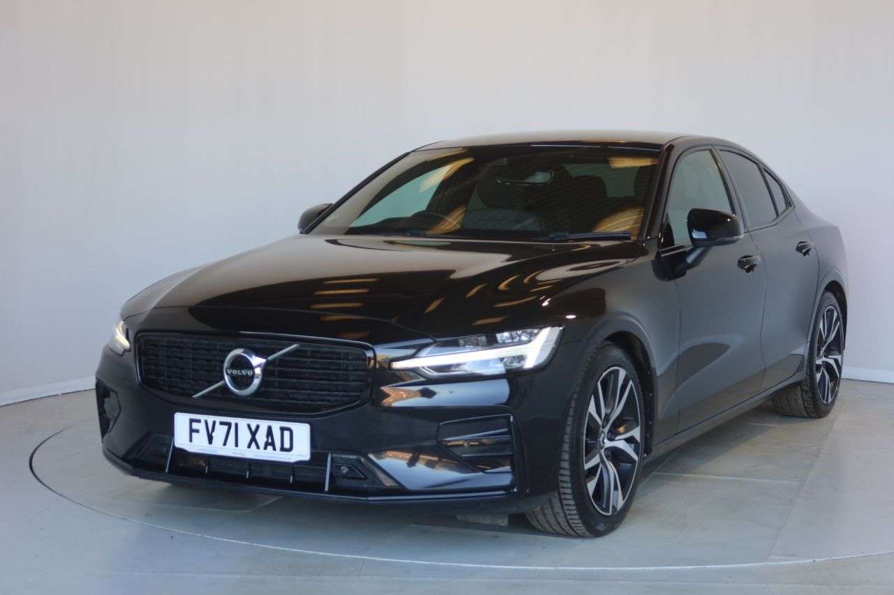 A 2022 VOLVO S60 2.0 B5 MHEV R-Design Saloon 4dr Petrol Hybrid Auto Euro 6 (s/s) (250 ps) HE A 2022 VOLVO S60 2.0 B5 MHEV R-Design Saloon 4dr Petrol Hybrid Auto Euro 6 (s/s) (250 ps) HE