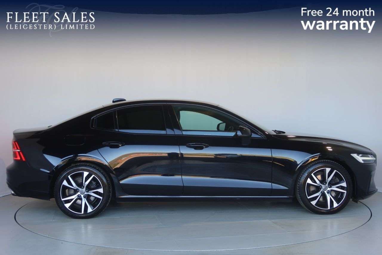 A 2022 VOLVO S60 2.0 B5 MHEV R-Design Saloon 4dr Petrol Hybrid Auto Euro 6 (s/s) (250 ps) HE A 2022 VOLVO S60 2.0 B5 MHEV R-Design Saloon 4dr Petrol Hybrid Auto Euro 6 (s/s) (250 ps) HE