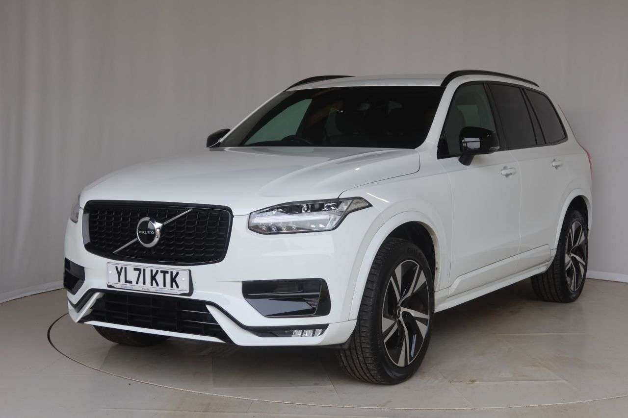A 2021 VOLVO XC90 2.0 B5 MHEV R-Design SUV 5dr Diesel Hybrid Auto 4WD Euro 6 (s/s) (235 ps) R A 2021 VOLVO XC90 2.0 B5 MHEV R-Design SUV 5dr Diesel Hybrid Auto 4WD Euro 6 (s/s) (235 ps) R