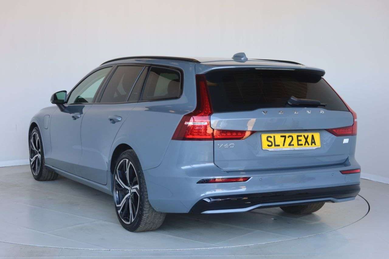 2022 VOLVO V60 2022 VOLVO V60