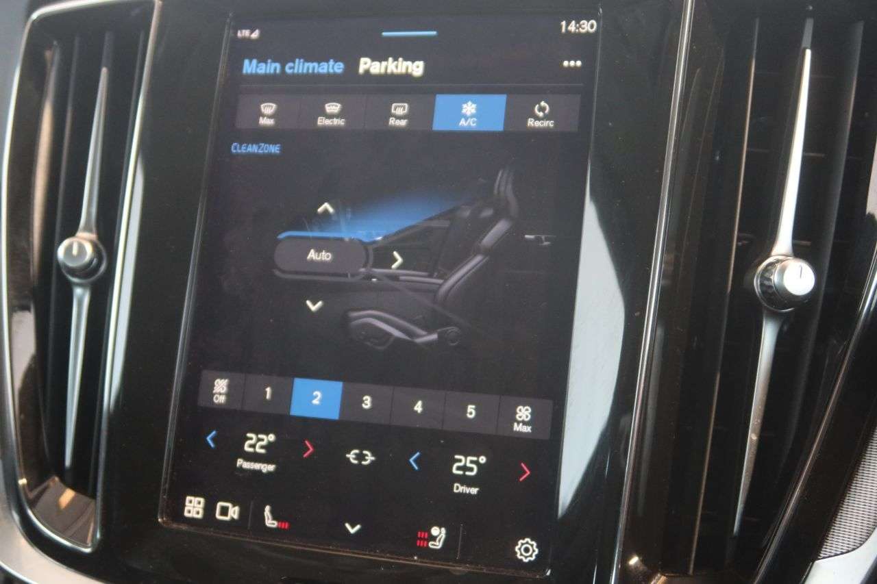 2022 VOLVO V60 2022 VOLVO V60