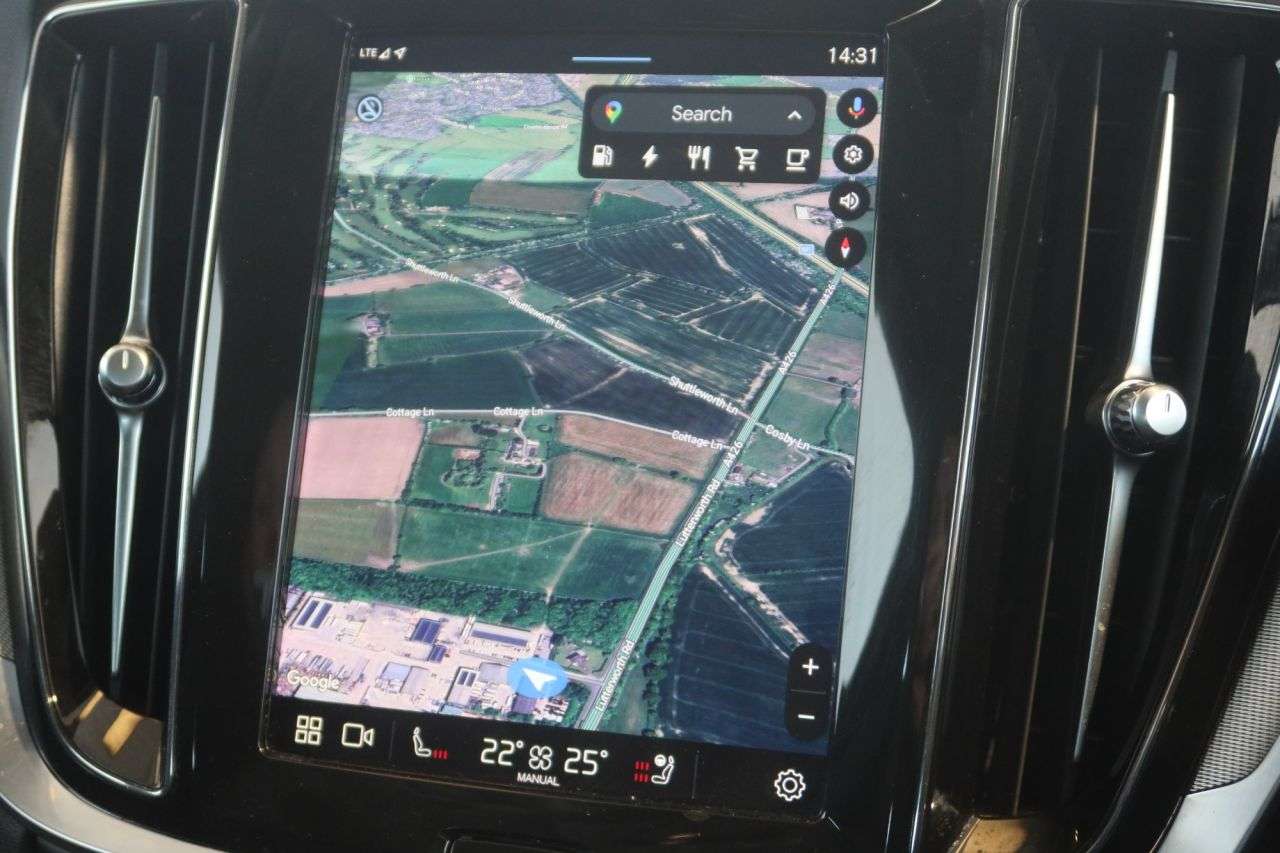 2022 VOLVO V60 2022 VOLVO V60