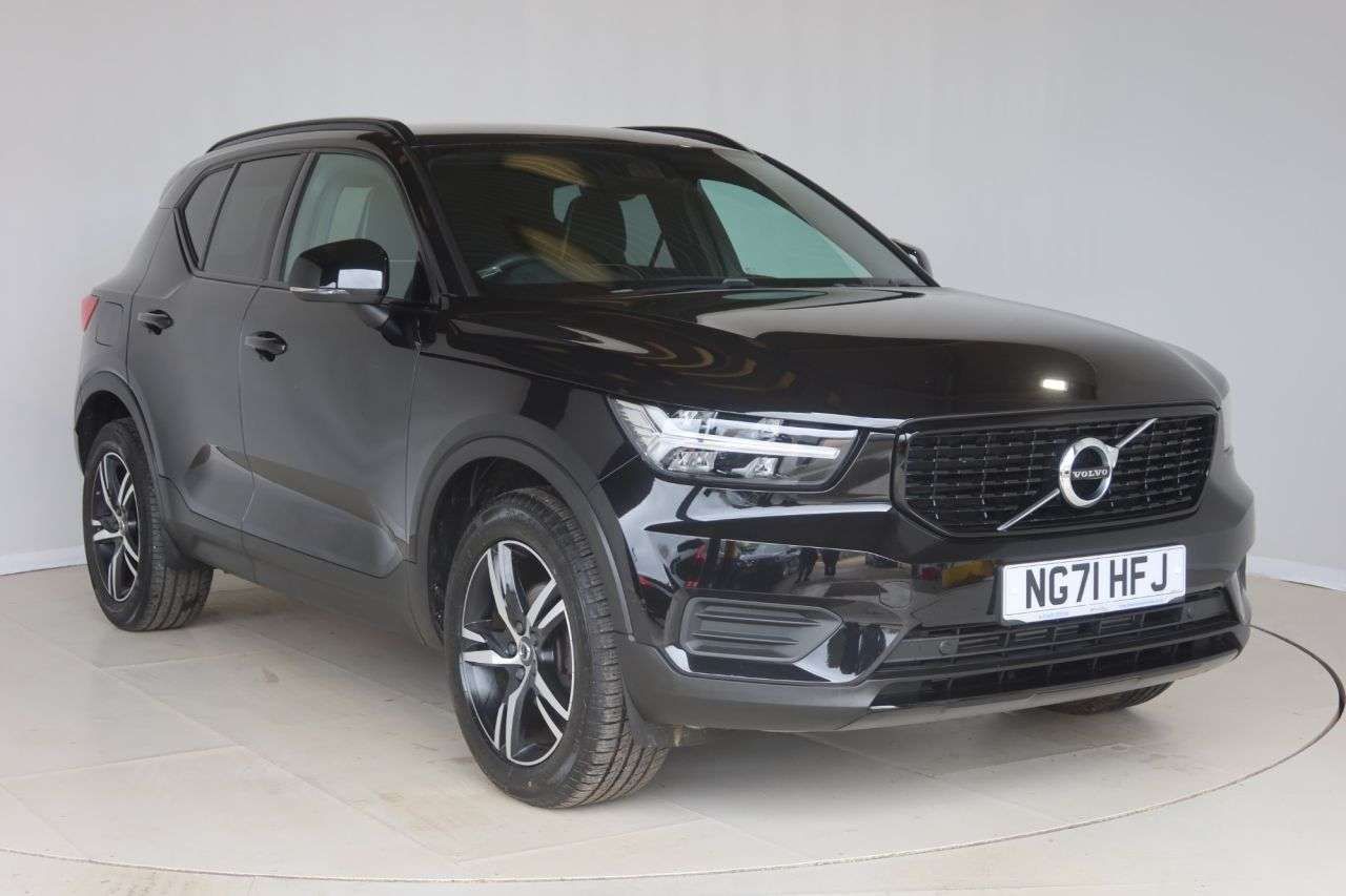 2021 VOLVO XC40 2021 VOLVO XC40