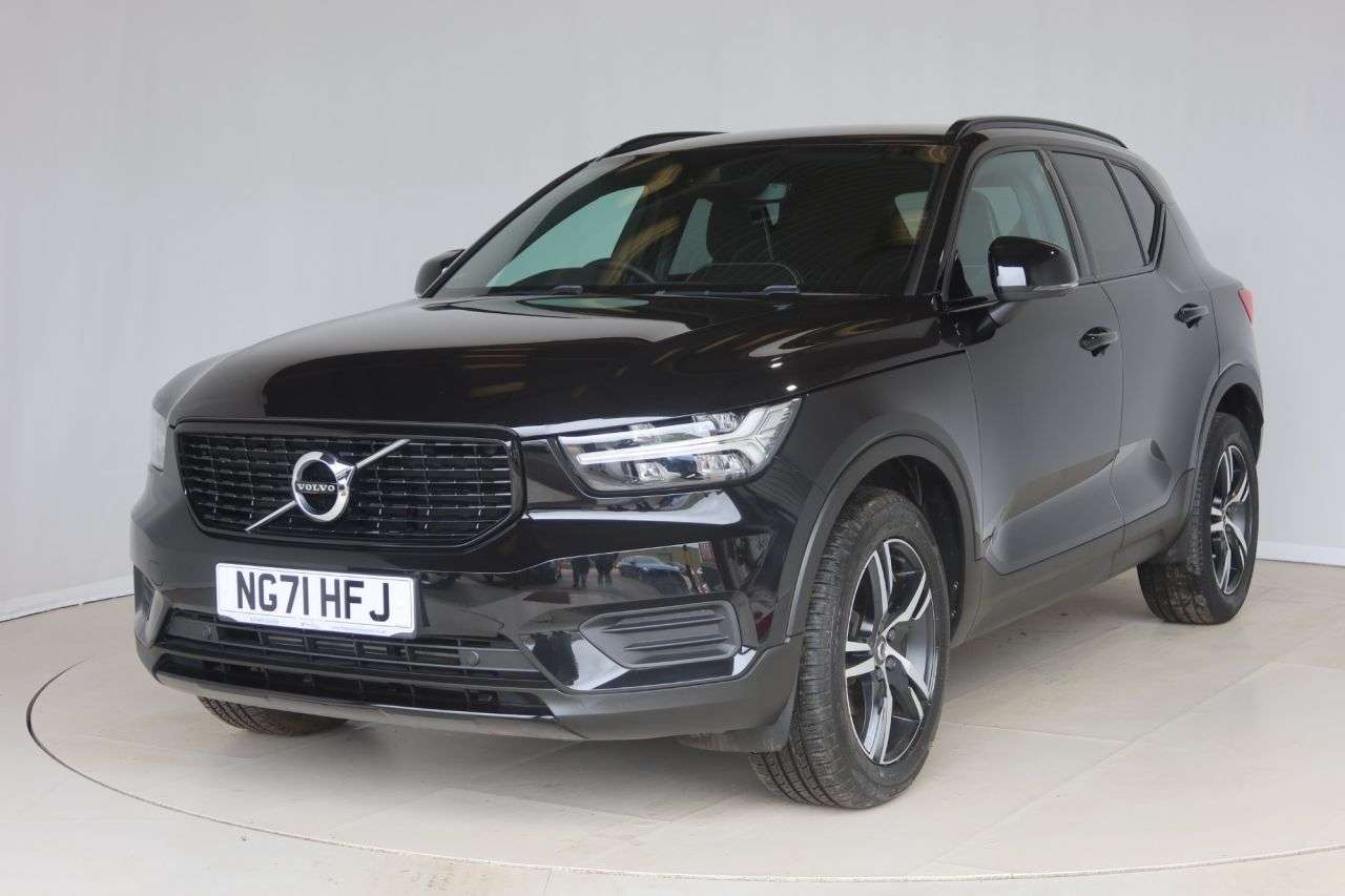 A 2021 VOLVO XC40 1.5 T3 R-Design SUV 5dr Petrol Auto Euro 6 (s/s) (163 ps) FREE 24 MONTH WAR A 2021 VOLVO XC40 1.5 T3 R-Design SUV 5dr Petrol Auto Euro 6 (s/s) (163 ps) FREE 24 MONTH WAR