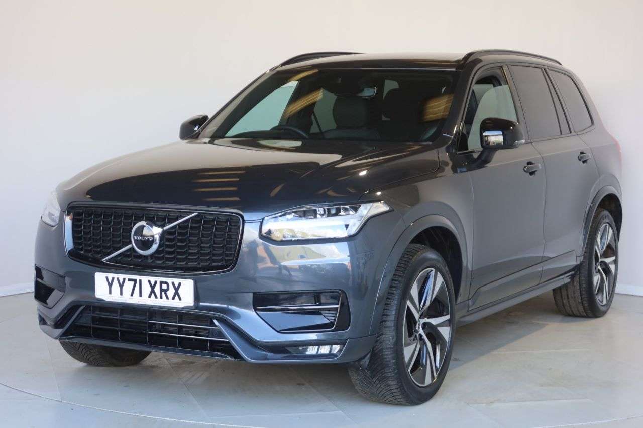 A 2022 VOLVO XC90 2.0 B5 MHEV R-Design SUV 5dr Diesel Hybrid Auto 4WD Euro 6 (s/s) (235 ps) R A 2022 VOLVO XC90 2.0 B5 MHEV R-Design SUV 5dr Diesel Hybrid Auto 4WD Euro 6 (s/s) (235 ps) R
