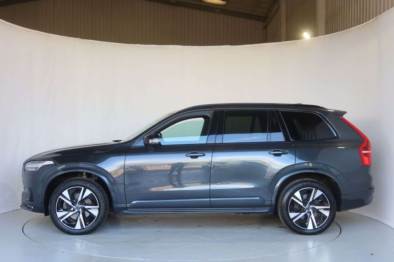 2022 VOLVO XC90 2022 VOLVO XC90