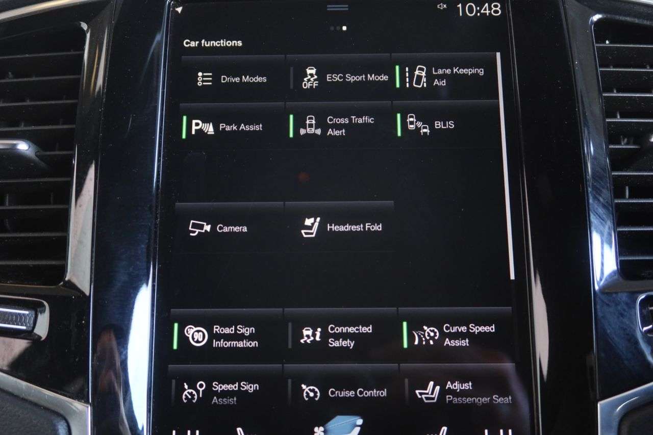 2022 VOLVO XC90 2022 VOLVO XC90