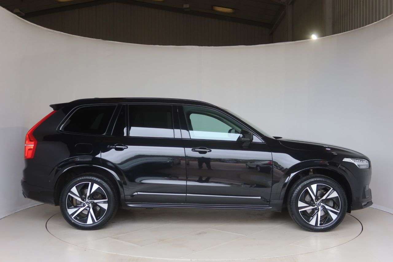 A 2022 VOLVO XC90 2.0 B5 MHEV Plus SUV 5dr Diesel Hybrid Auto 4WD Euro 6 (s/s) (235 ps) 360 C A 2022 VOLVO XC90 2.0 B5 MHEV Plus SUV 5dr Diesel Hybrid Auto 4WD Euro 6 (s/s) (235 ps) 360 C