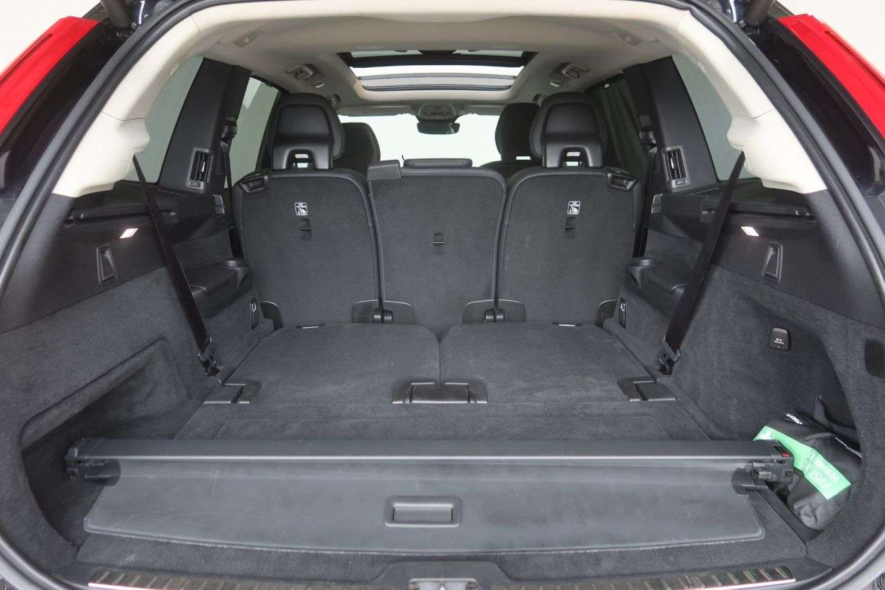 2022 VOLVO XC90 2022 VOLVO XC90