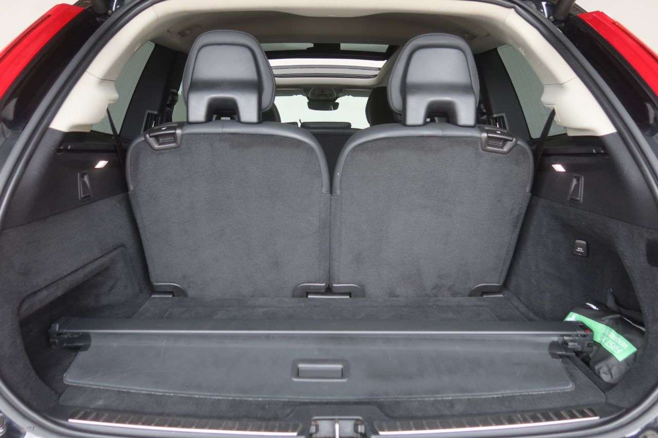 2022 VOLVO XC90 2022 VOLVO XC90