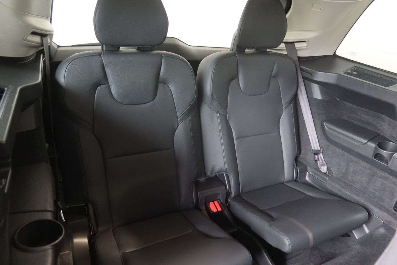 2022 VOLVO XC90 2022 VOLVO XC90