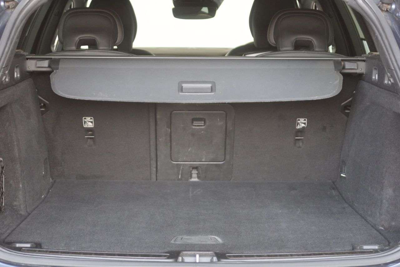 2022 VOLVO V60 2022 VOLVO V60