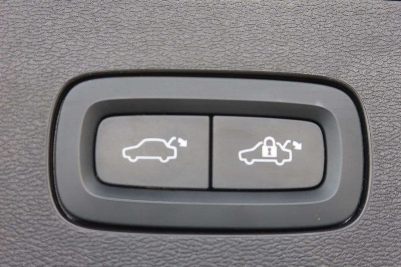 2022 VOLVO V60 2022 VOLVO V60