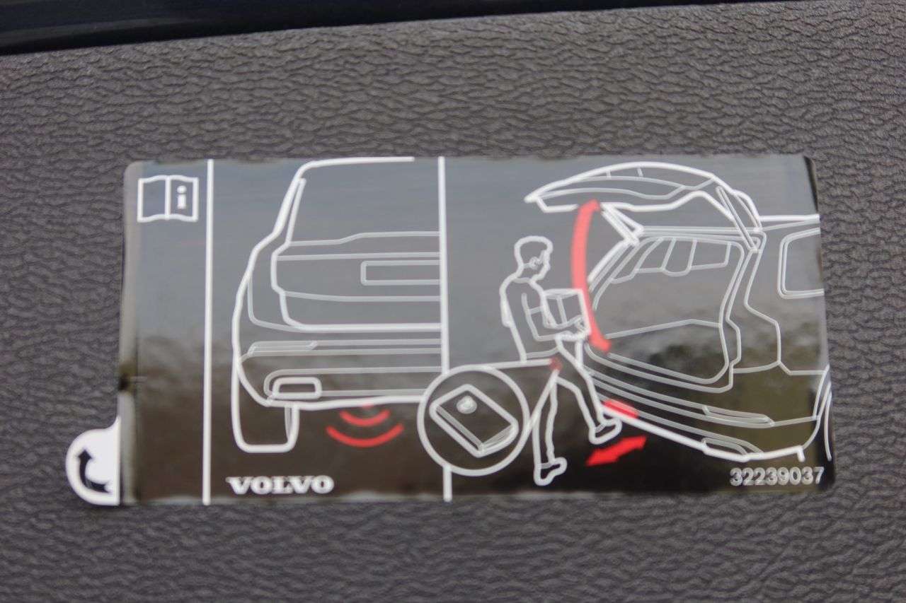 2022 VOLVO V60 2022 VOLVO V60