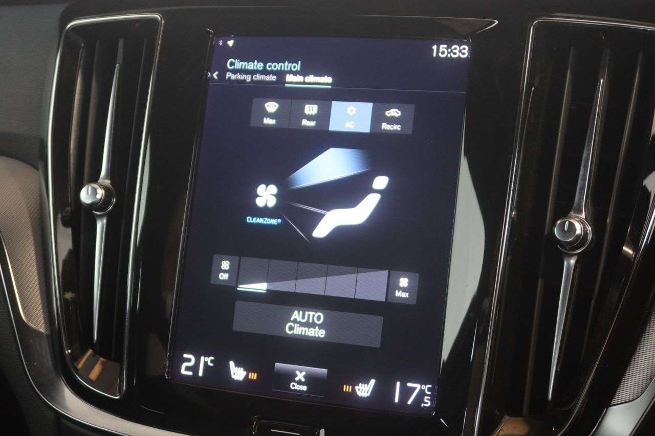 2022 VOLVO V60 2022 VOLVO V60