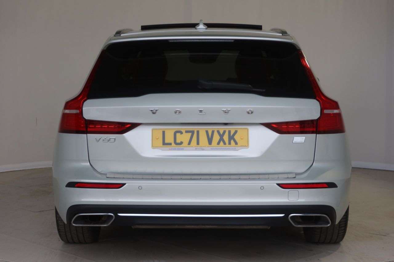 2021 VOLVO V60 2021 VOLVO V60