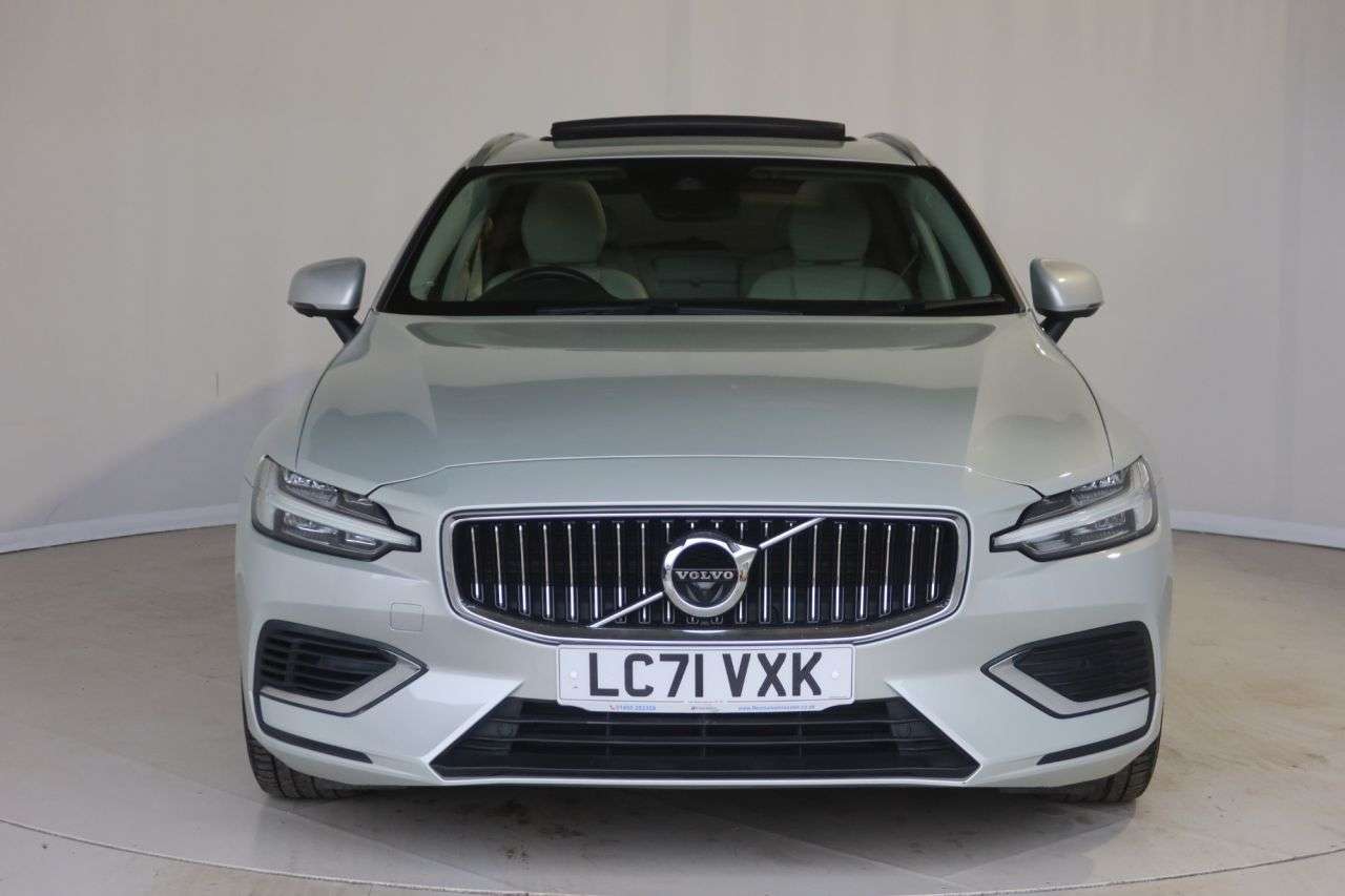 2021 VOLVO V60 2021 VOLVO V60