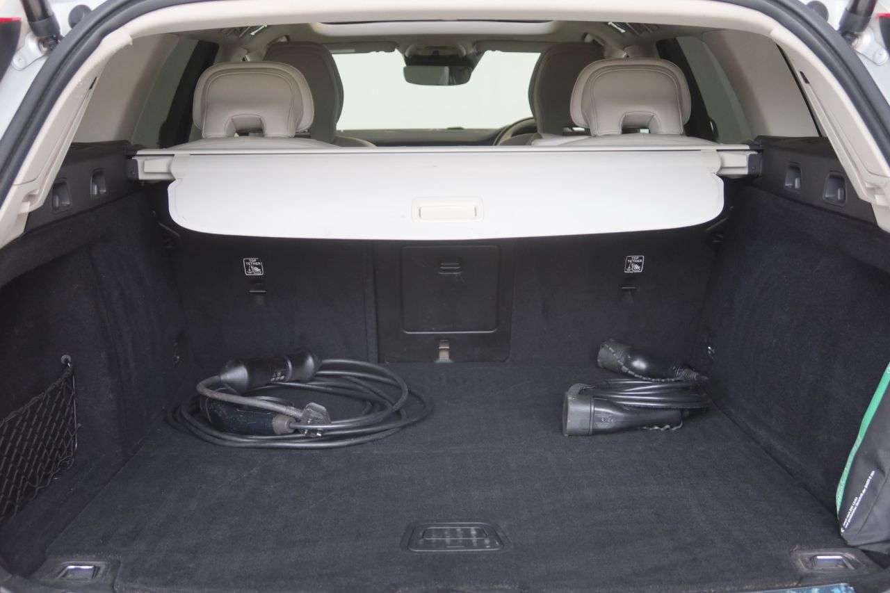 2021 VOLVO V60 2021 VOLVO V60