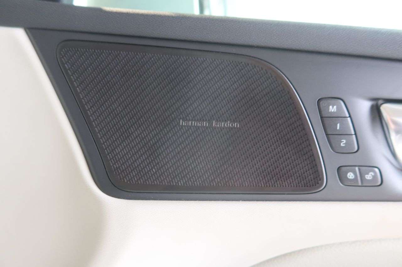 2021 VOLVO V60 2021 VOLVO V60