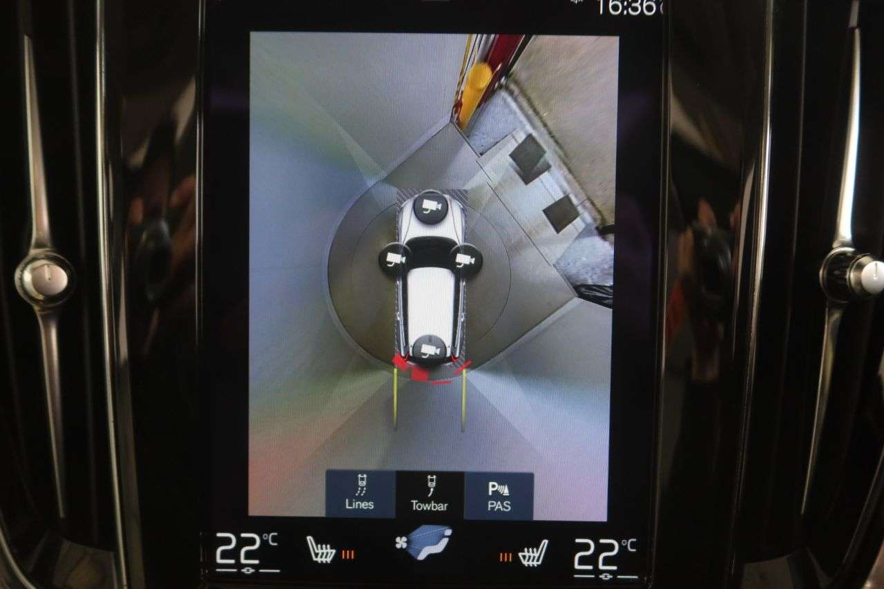 2021 VOLVO V60 2021 VOLVO V60