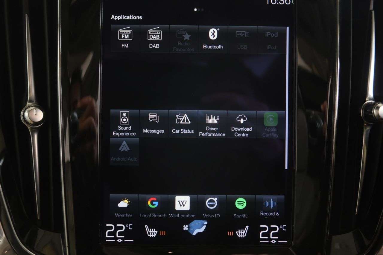 2021 VOLVO V60 2021 VOLVO V60