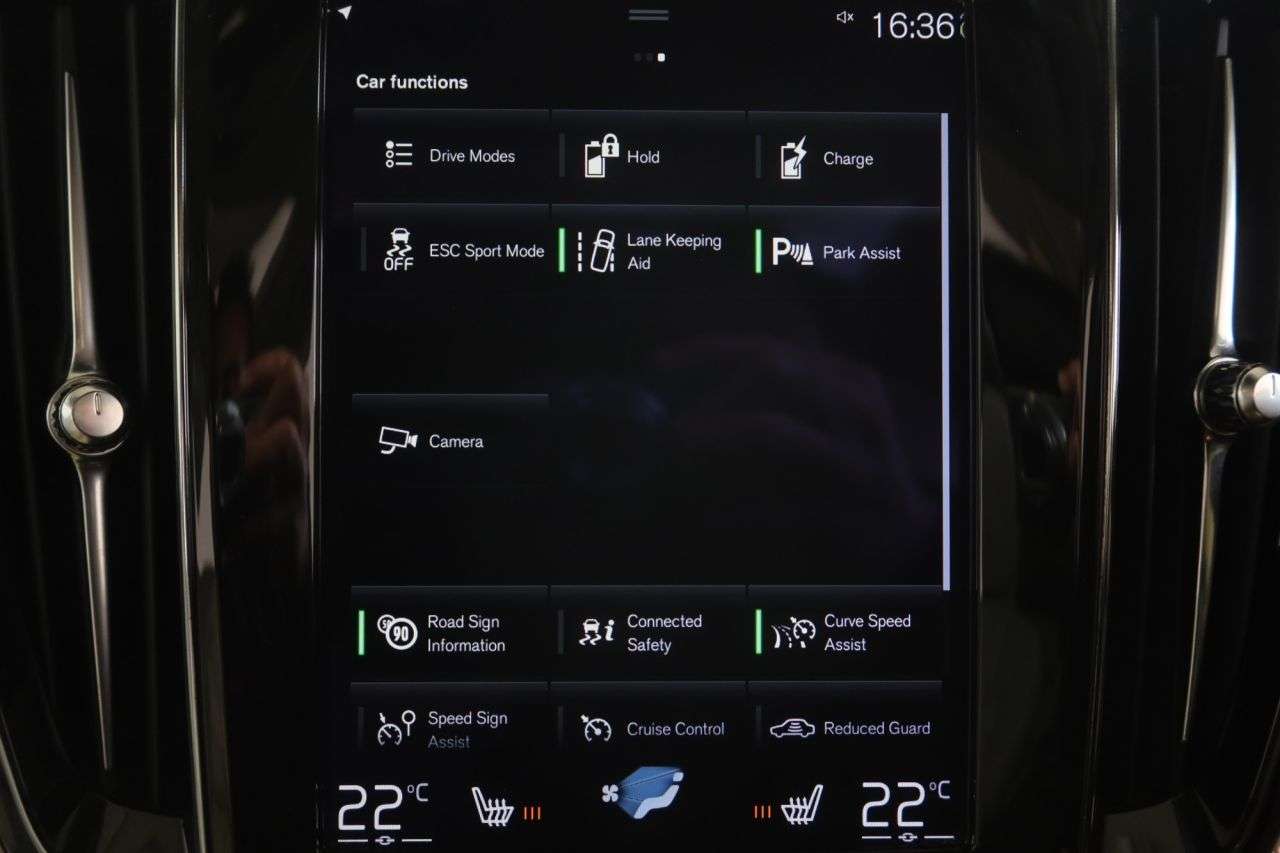 2021 VOLVO V60 2021 VOLVO V60