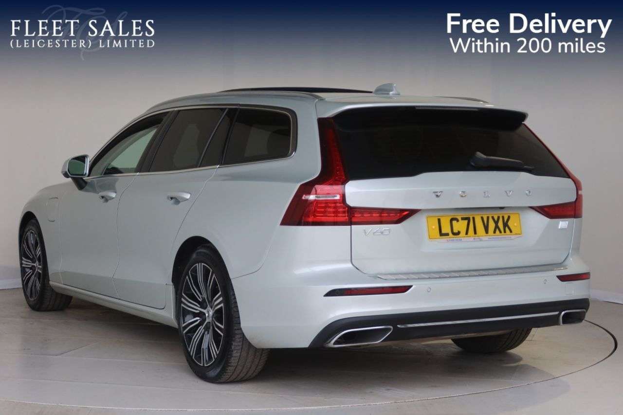 2021 VOLVO V60 2021 VOLVO V60