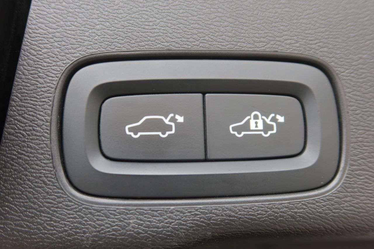 2021 VOLVO XC60 2021 VOLVO XC60