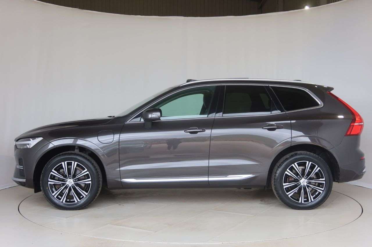 2021 VOLVO XC60 2021 VOLVO XC60