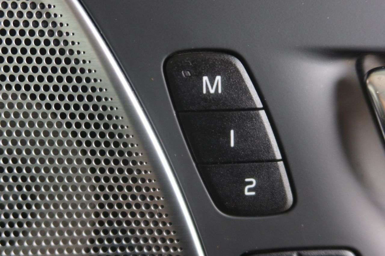 2021 VOLVO XC60 2021 VOLVO XC60