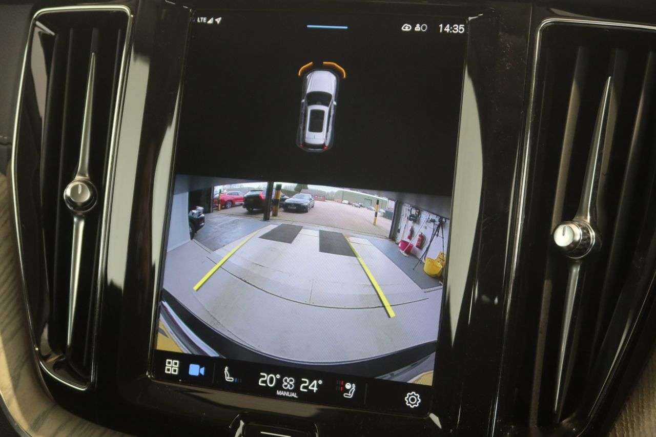 2021 VOLVO XC60 2021 VOLVO XC60