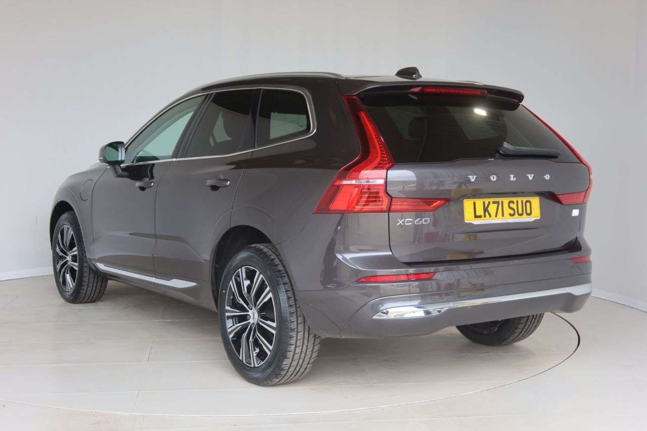 2021 VOLVO XC60 2021 VOLVO XC60