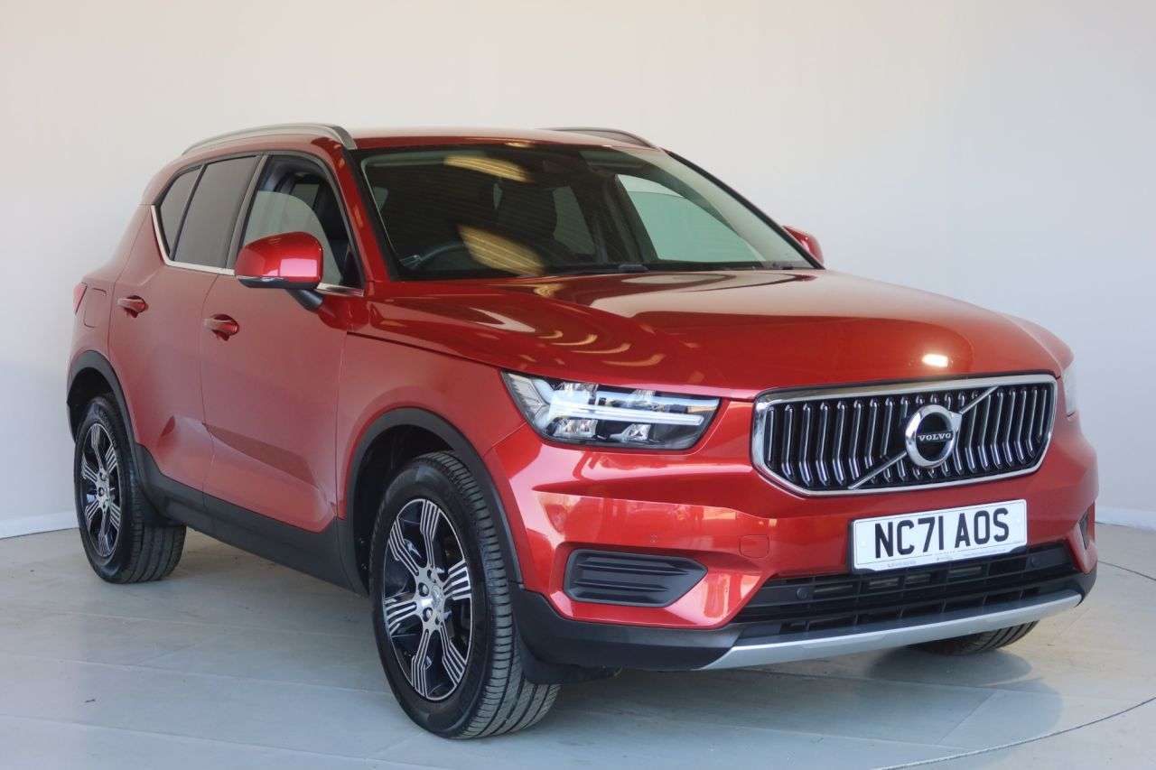2022 VOLVO XC40 2022 VOLVO XC40