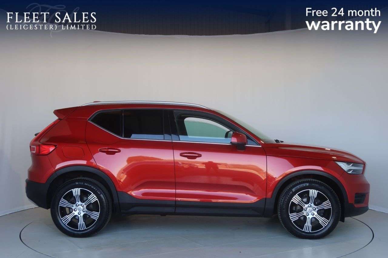 A 2022 VOLVO XC40 1.5 T3 Inscription SUV 5dr Petrol Auto Euro 6 (s/s) (163 ps) HEATED STEERIN A 2022 VOLVO XC40 1.5 T3 Inscription SUV 5dr Petrol Auto Euro 6 (s/s) (163 ps) HEATED STEERIN
