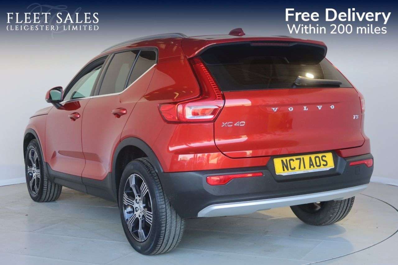 2022 VOLVO XC40 2022 VOLVO XC40