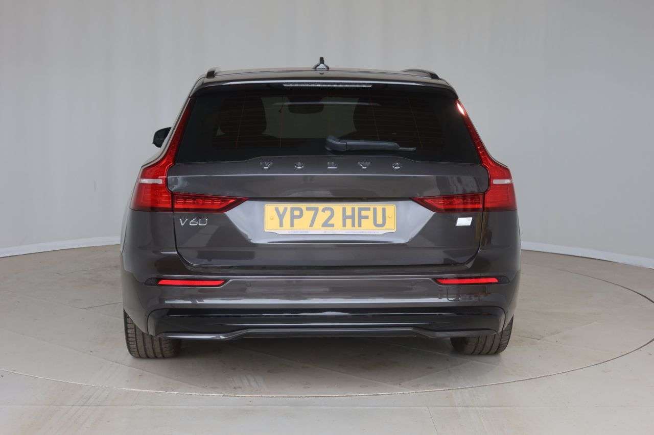 2022 VOLVO V60 2022 VOLVO V60