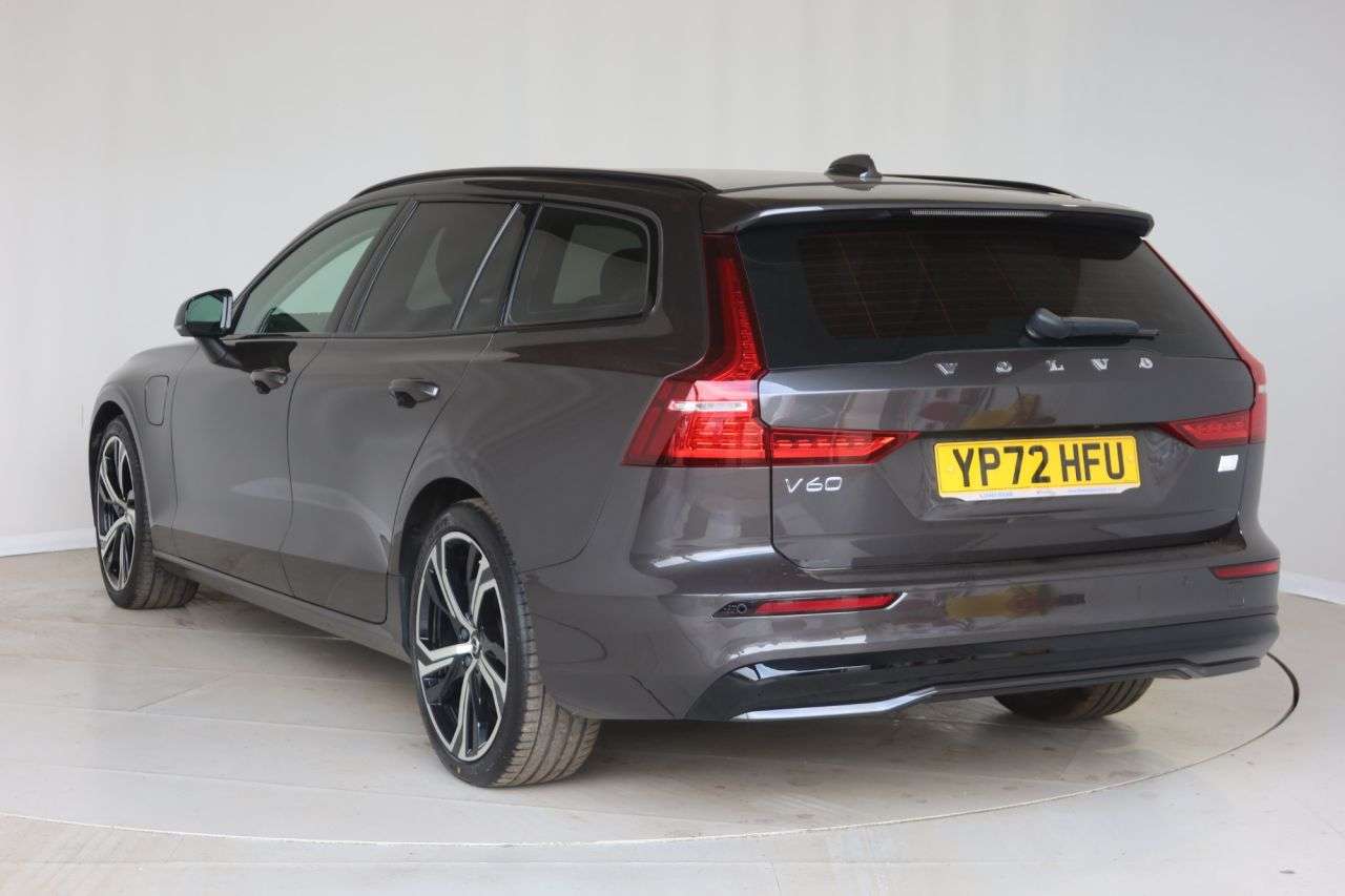 2022 VOLVO V60 2022 VOLVO V60