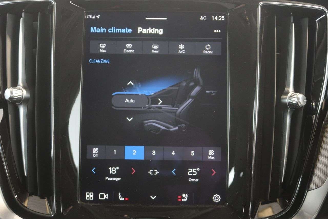 2022 VOLVO V60 2022 VOLVO V60