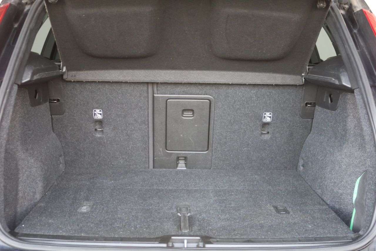 2021 VOLVO XC40 2021 VOLVO XC40