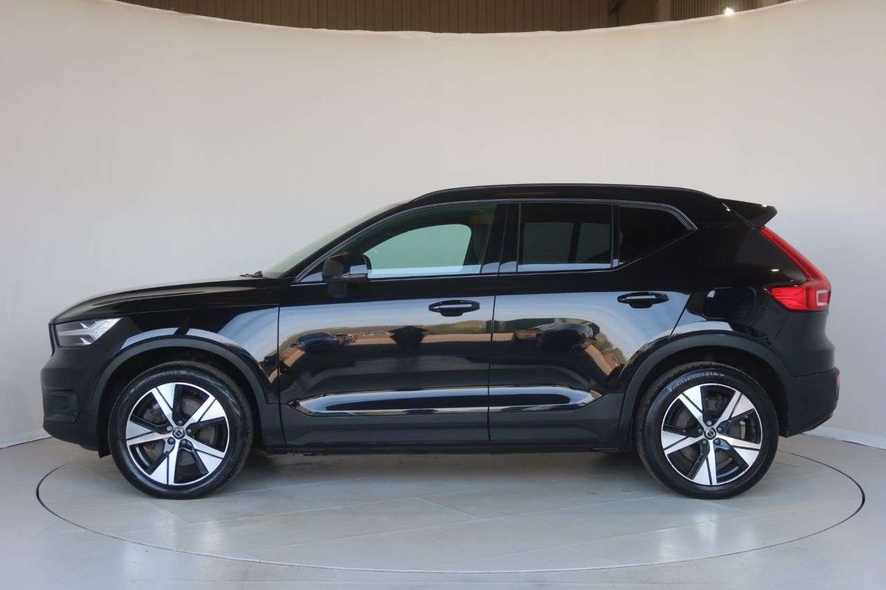2021 VOLVO XC40 2021 VOLVO XC40