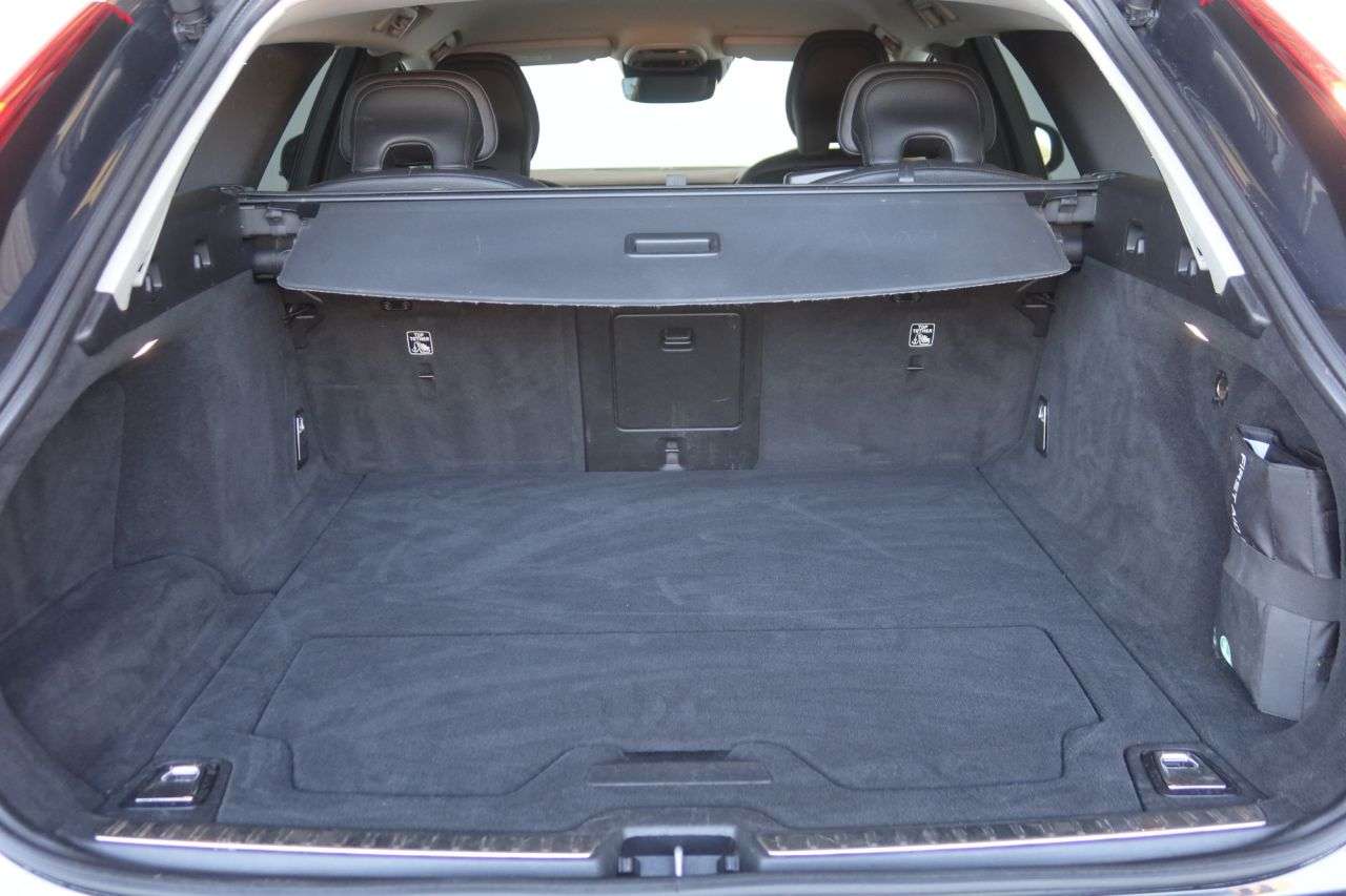 2020 VOLVO V90 CROSS COUNTRY 2020 VOLVO V90 CROSS COUNTRY