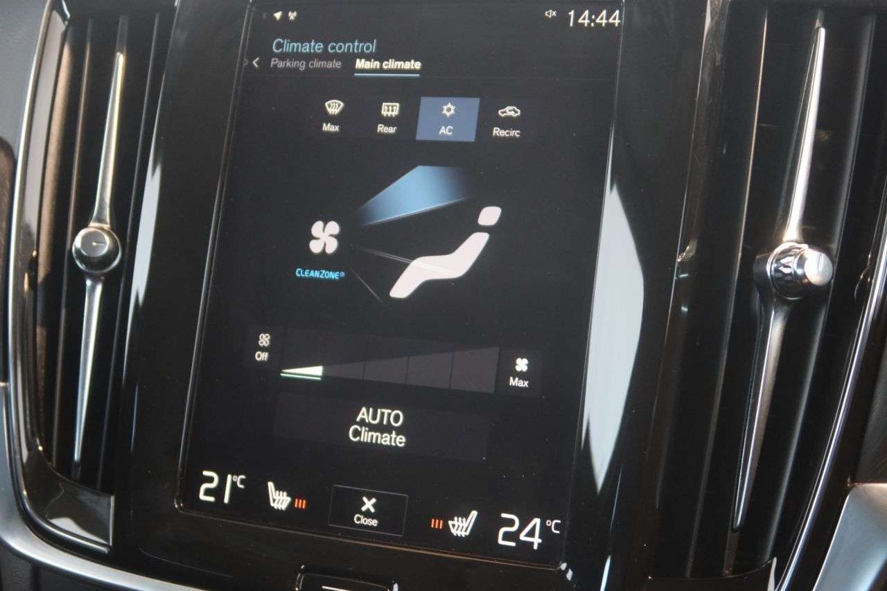 2020 VOLVO V90 CROSS COUNTRY 2020 VOLVO V90 CROSS COUNTRY